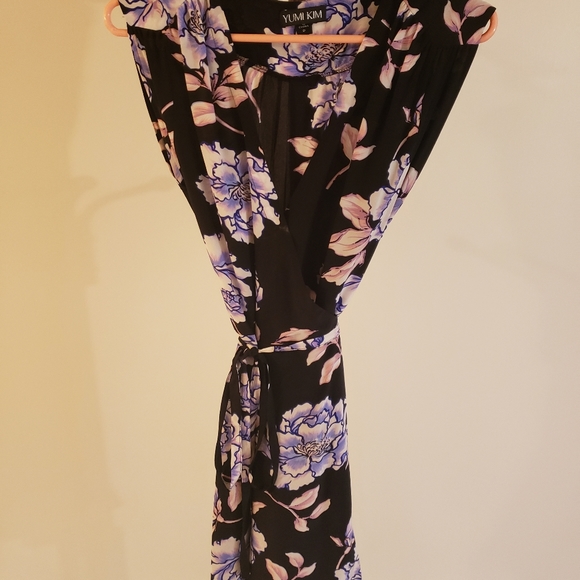 Yumi Kim floral, wrap dress - Picture 3 of 7